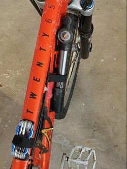 MULTI-TOOL, PUMP MOUNT ON BIKE